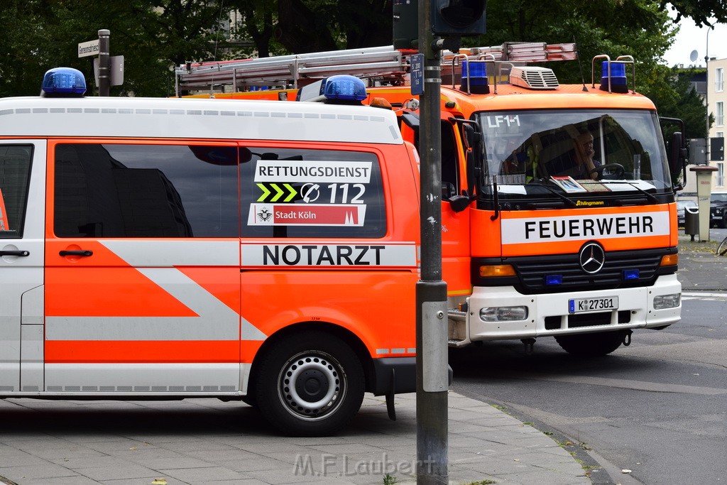 Einsatz BF Koeln Polizeilage SEK Koeln Mohrenstr P102.JPG - Miklos Laubert